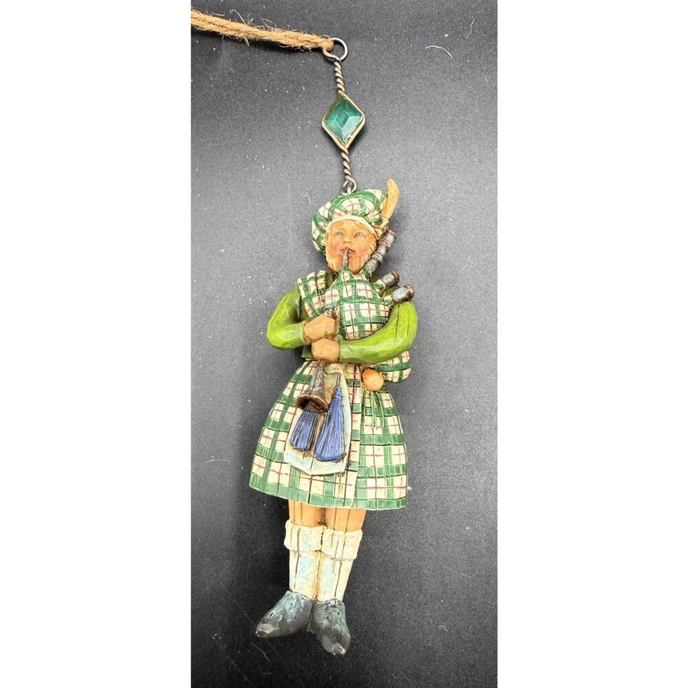 11 PIPERS PIPING Jim Shore Heartwood Creek 12 Days of Christmas Ornament LO12